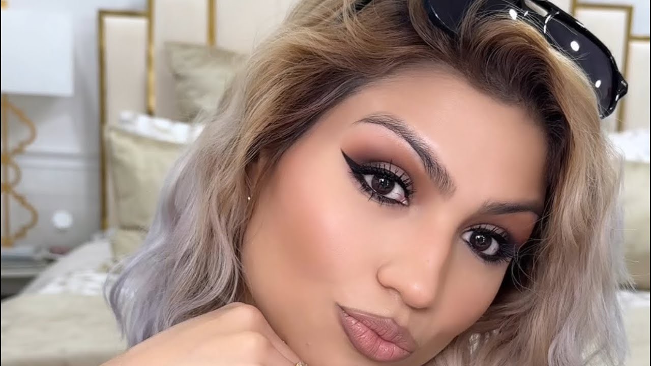 Miss Evelyn getting ready
